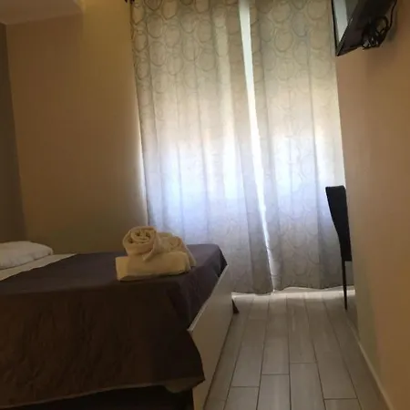 Metropolitan 3* Naples