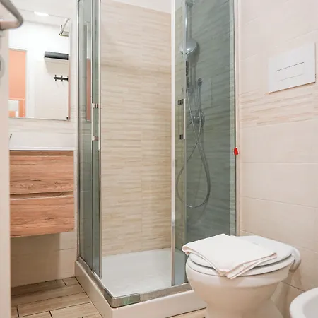 Metropolitan 3* نابولي