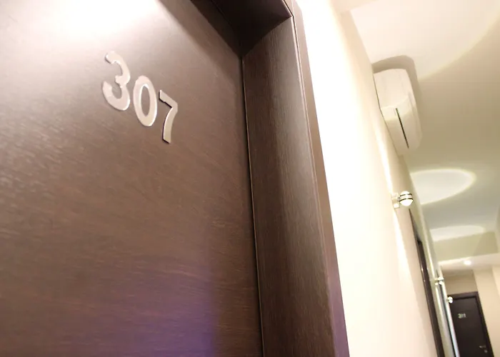 Metropolitan Неаполь